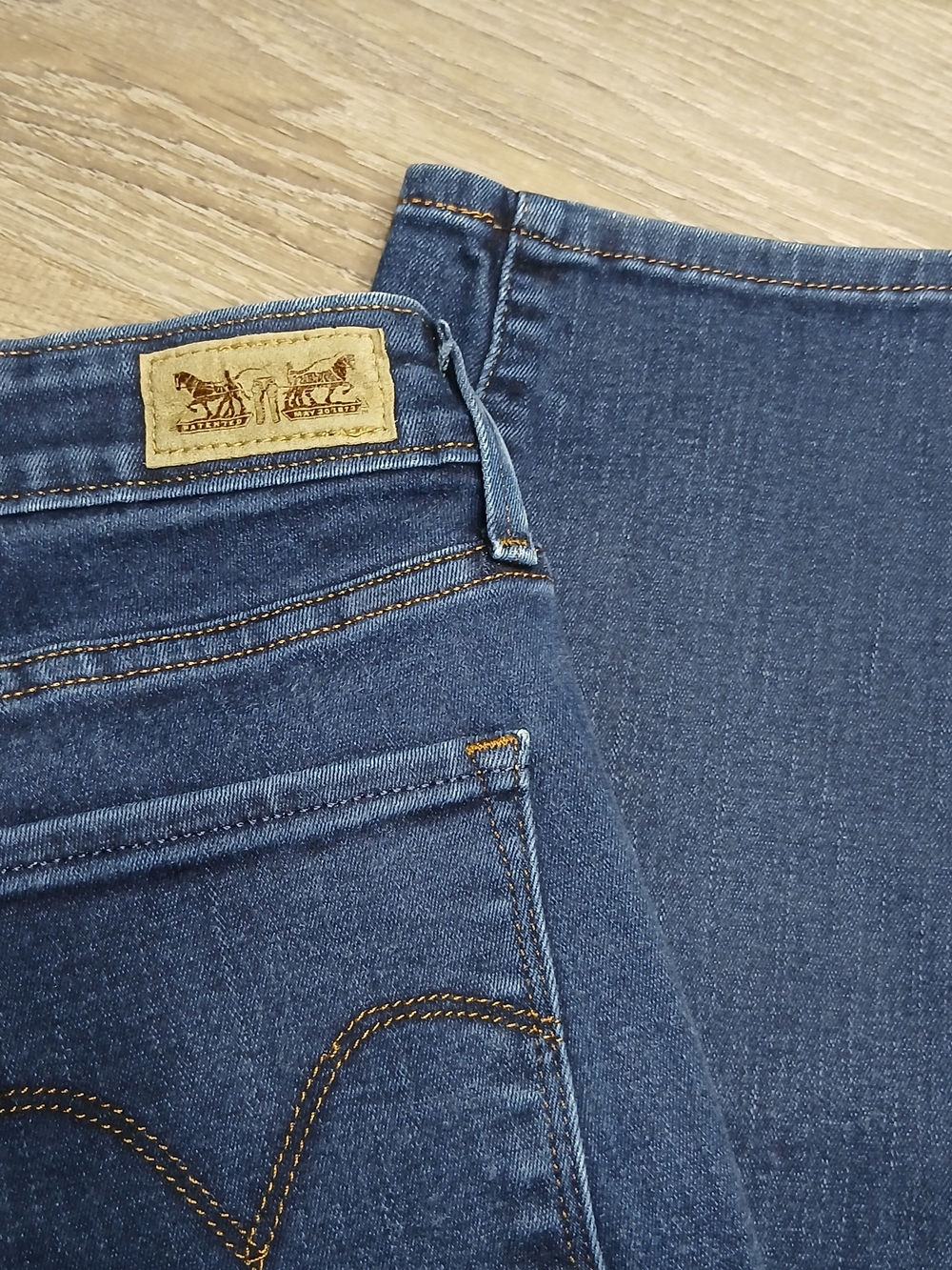 Levis Mid Rise Skinny Jeans Womens Size 8 Short W29 L30 Dark Wash Blue